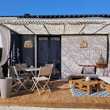 Soubise, Le Bonheur Cote アパート *